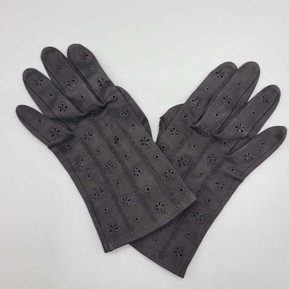 Vintage Black Gloves Cutout Embroidered Floral Detailing Small Size NEEDS REPAIR